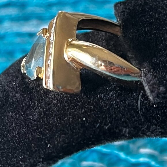 13K Yellow Gold Genuine Aquamarine & Diamonds Ring - Size 8 - Picture 4 of 5